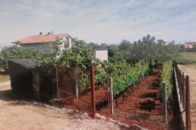 Prodaja samostojeće kuće u Fažani.