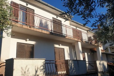 Haus mit 2 Wohnungen