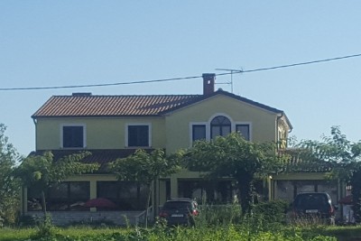 Haus zum Verkauf in Umag