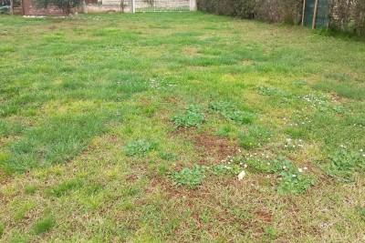 Peroj - Građevinsko zemljište s pogledom na more