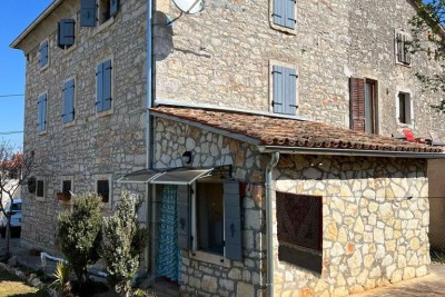 Beautiful stone House 10 km Poreč.