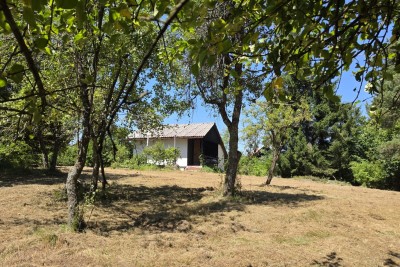 Gorski Kotar, Vrbovsko – 1.496 m² Baugrundstück mit bestehendem Gebäude