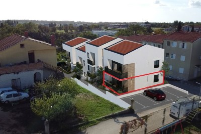 ŽMINJ – spazioso appartamento al piano terra (Appartamento A)