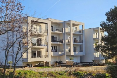 Buje – Wohnung in Neubau, 68 m², Parkplatz und Abstellraum