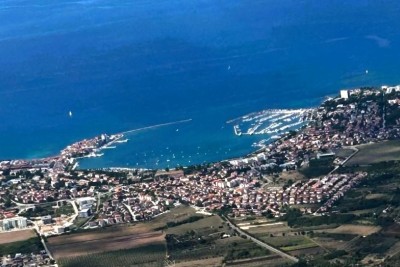 UMAG, Prodaje se građevinsko zemljište 2508m2, T2