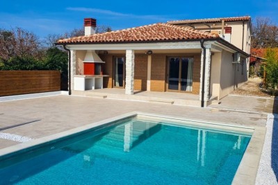 Hochparterre-Haus mit Pool zu verkaufen, Barbariga