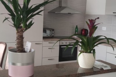 Appartamento a Pula! Con due camere da letto! Gregovica. Vicino al nuovo ospedale.