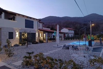 Okolica Opatije - luksuzna mediteranska vila s grijanim bazenom i vrtom