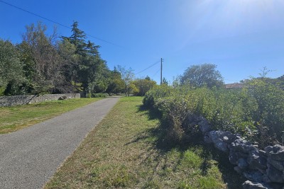 Land Labin, 677m2
