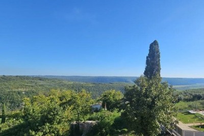 POPUST!PRILIKA!Kamena kuća u nizu sa panoramskim pogledom,BUJE okolica