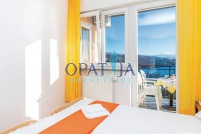 Opatija - prekrasan 2 sobni stan sa balkonom