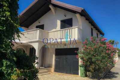 Vir, Kuća - Južna strana 50m do mora