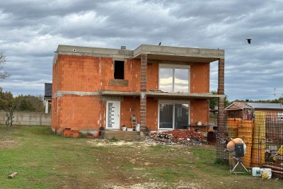 Casa in vendita nella fase Rohbau, Loborika