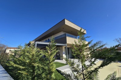 Moderne Villa mit Pool und Sauna, Marčana!