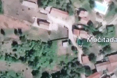 Baugrundstück in Močitad, Motovun