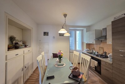 PULA!  Prodaja stana – 80 m², odlična lokacija.