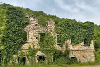 La casa antica con ampio terreno – Buzet