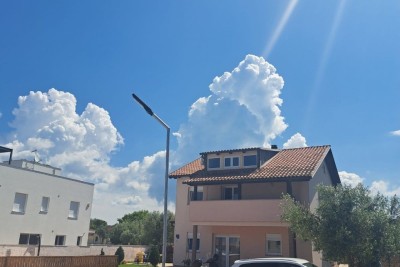 Casa con piscina in vendita, Peroj