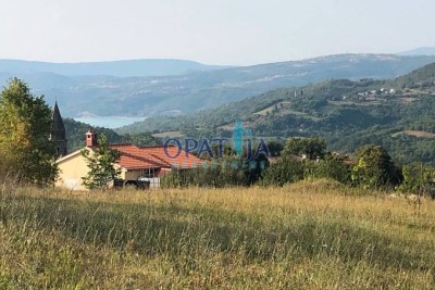 Pazin Jezero Butoniga - građevinsko zemljište na idealnoj i mirnoj  lokaciji