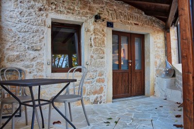 Beautiful stone house for sale, completely renovated, Vižinada