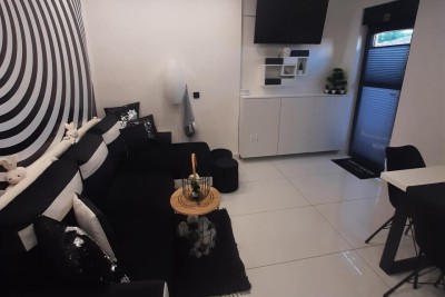 Reserved! UMAG, ONE-BEDROOM APARTMENT 36 m2 WITH PARKING