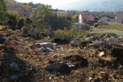 Kastav- građevinsko zemljište za obiteljsku kuću vrlo sunčana lokacija