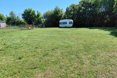 Building land of 535 m² in Pula with a building permit