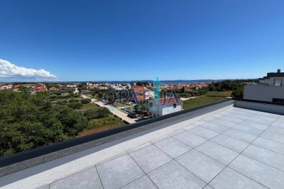 Vir, exklusive Wohnung 2. Etage/Dachterrasse nähe Meer