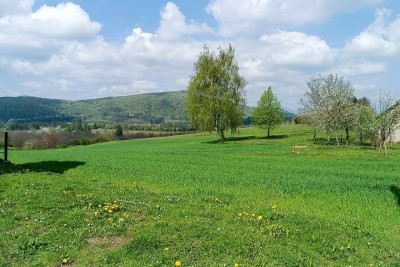 Josipdol - Velika gradbena parcela v bližini centra - idealna naložba!