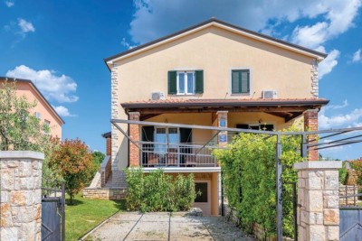 Semi-detached house with a pool, Umag, surrounding area, Istria