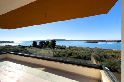Medulin – Mukalba, PENTHOUSE 104,76 m², NEUBAU, ERSTE REIHE ZUM MEER