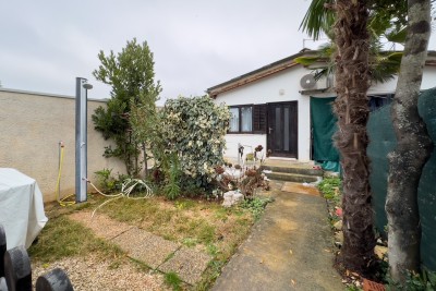 Casa in vendita, 50 m dal mare, Umago!