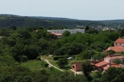 Terreno edificabile di 1018 m² – Ottima opportunità vicino al centro di Labin