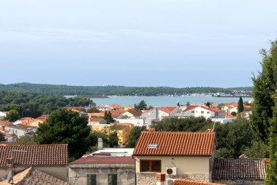 Renovated and fully furnished house with a sea view, Medulin!