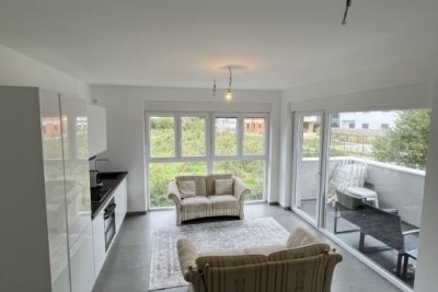 Stan v Medulinu – 800 m od morja