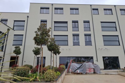 Apartments for sale in a new commercial and residential project, Poreč