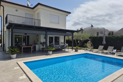 Poreč okolica – Vila s bazenom