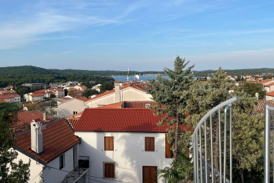 Sale - Renovated House in an Excellent Location with Two Apartments and a Beautiful View, Medulin!