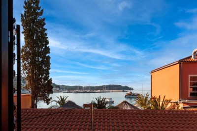 Rovinj – Stan s pogledom na more v samem centru, 50 m od morja