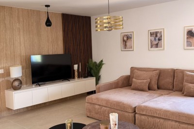 TAR – PENTHOUSE MIT DREI SCHLAFZIMMERN IN NEUBAU