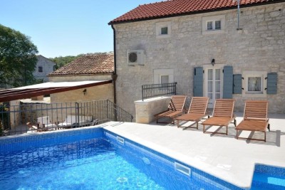 ROVINJ (surroundings) - Authentic stone house with a pool for sale