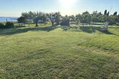 Lovrečica – terreno edificabile di 591 m², a soli 60 m dal mare