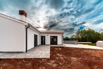 BARBAN, KOŽLJANI - New construction / Duplex, left part. Ecological place