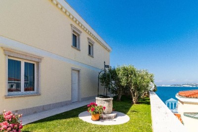 Umag Crveni Vrh Luxury villa, first row from the sea !