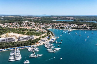 Prodaja modernih stanov v ekskluzivni stavbi s pogledom na marino, Pula!