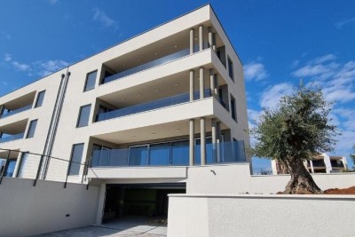 Luksuzna stambena zgrada  sa zasebnim apartmanima i pogledom na more, Medulin!