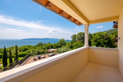 Moderne Villa mit Panoramablick und Pool in Mošćenička Draga