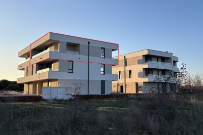 PULA, Valdebek – Großzügige Wohnung zu verkaufen, 2 Terrassen, Neubau / B4