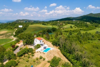 Near Pazin, new, detached holiday house.