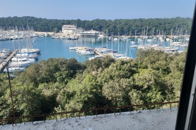Luxury apartment with a sea view and parking space, Pula, Veruda!